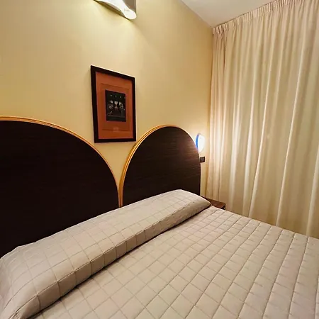 ホテル Milano チェゼナーティコ